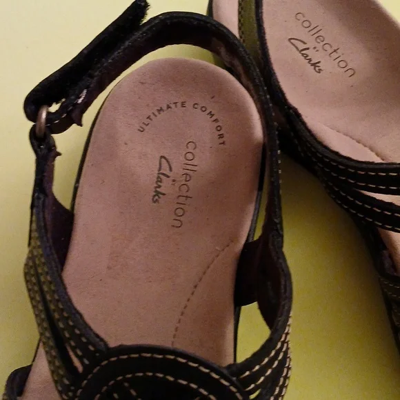 Clark's sandals brown with velcro closure.   Size 7 - Picture 2 of 5